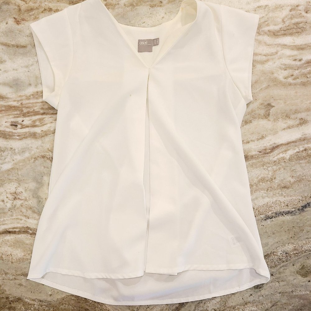 White Short sleeve blouse
